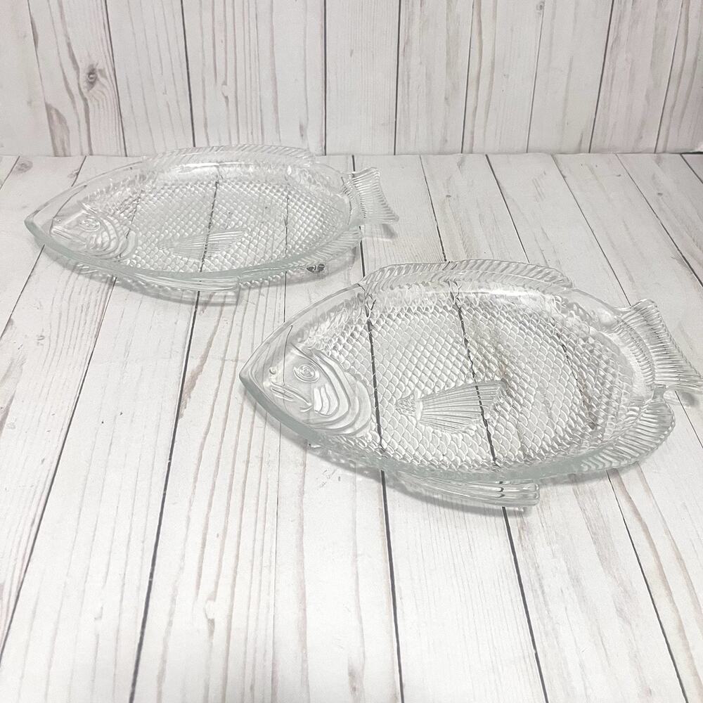 Vintage MCM VintClear Fish Glass Plates Ovensafe 11" Made in USA Set of 2 Plates